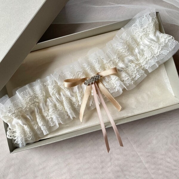 Ivory Tulle Garter