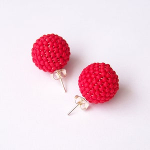 Red stud earrings, beaded earrings, bead earrings, ball earrings handmade, gift for mom, beadwork earrings, woven earrings red image 3