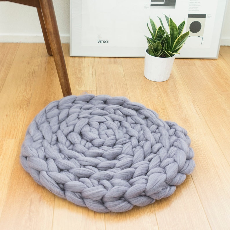 Creatice Hand Knitted Rugs for Small Space