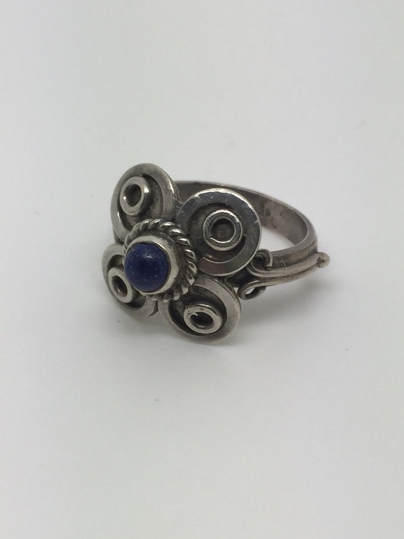 silver ring with lapis stone,lapis ring,lapis jewelry,sterling silver jewelry,stone ring,gemstone,boho ring,gypsy ring,bohemian jewelry