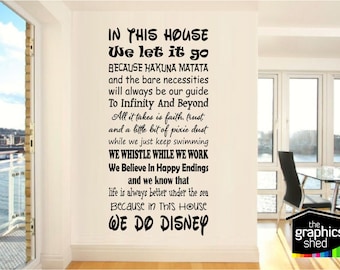 W tym domu mamy naklejkę ścienną Disneya