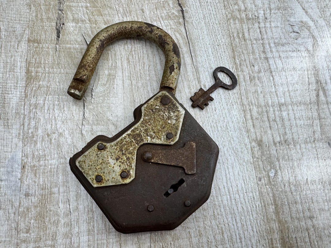 Vintage Padlock Rusty Antique Lock Big Soviet Padlock Rustic Lock ...