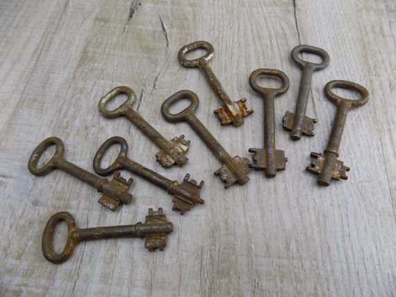 Vintage Keys Lot 9 Pcs. Wholesale Antique Keys for Craft and Decor. Old  Skeleton Keys. Soviet Flat Keys. Russian Metal Keys USSR Original 