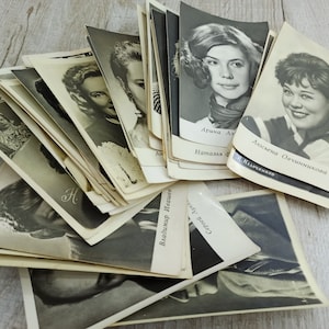 Aktorzy ZSRR 90 szt. Pocztówki Kino radzieckie Kolaż kart Aktorzy Kolekcja Historia kina ZSRR Duże stosy pocztówek Unikalne twarze retro