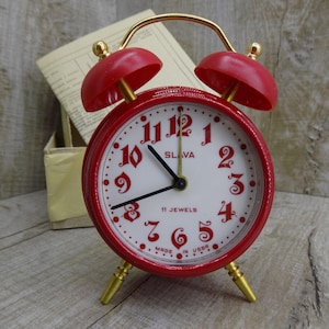 Vintage alarm clock Slava 11 stones Working old clock Rare table clock USSR RED alarm clock Mechanical alarm clock