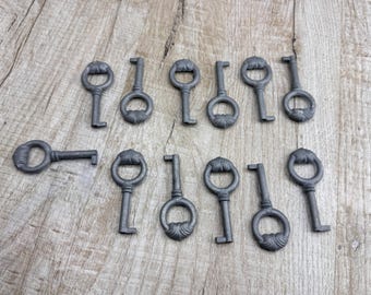 Vintage Skeleton Keys - USSR Metal Collection, Craft Décor - Lot of 12
