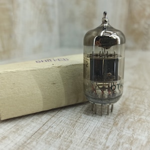 Oktal vacuum tubes Radio lamps Steampunk projects Vacuum tubes radio valves TV lamps Small Glass lamps crafts ideas Old lamp parts