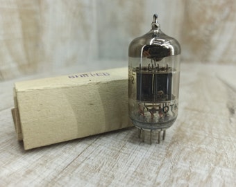 Vintage Oktal Vacuum Tube 6H1П-ЕВ: USSR Radio Lamp, Steampunk Project