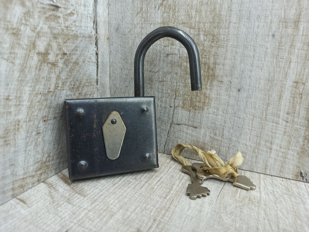 Vintage Padlock Rusty Antique Lock Big Soviet Padlock Rustic Lock ...
