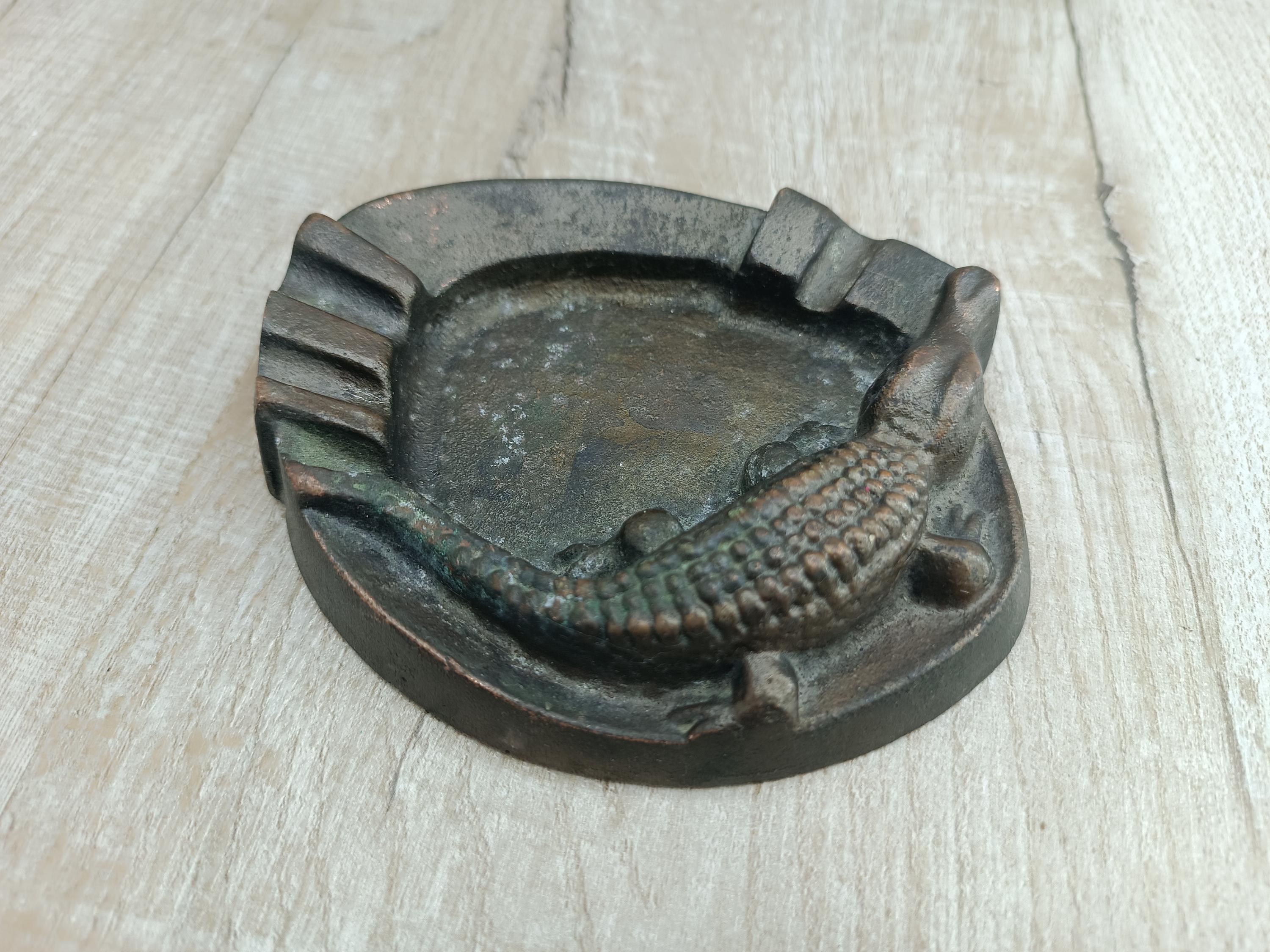Vintage Ashtray Alligator Black Small Metal Ashtray Lizard