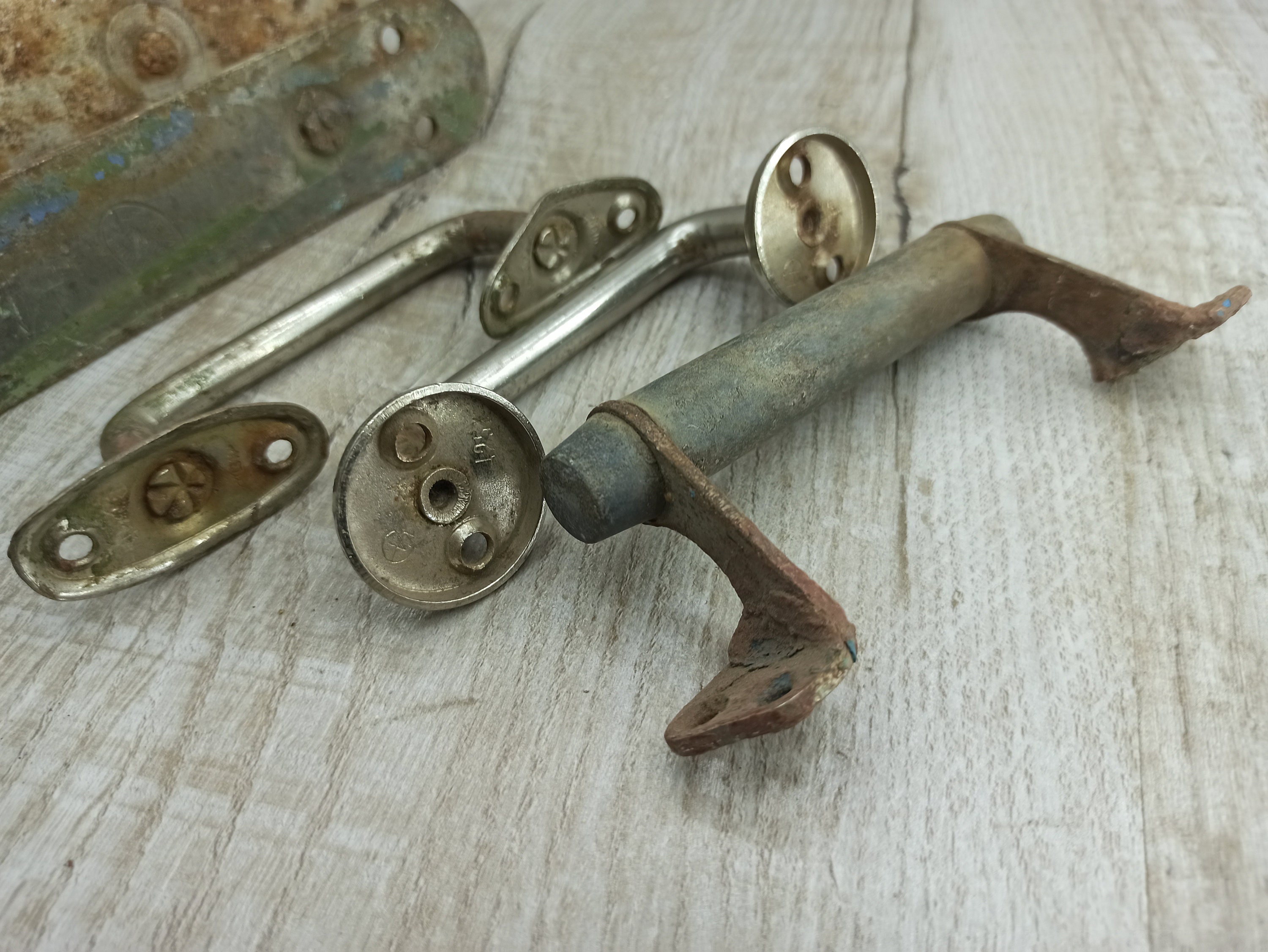 Pottery Barn Knobs - 4s1rp4b