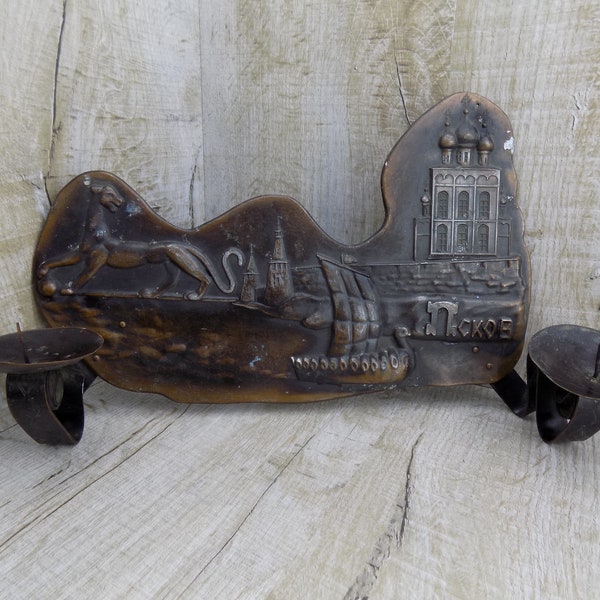 Double candlestick Silhouette old city candle holder puma Pskov Country home decor Chamberstick brocante decoration Bas-relief plaque bronze