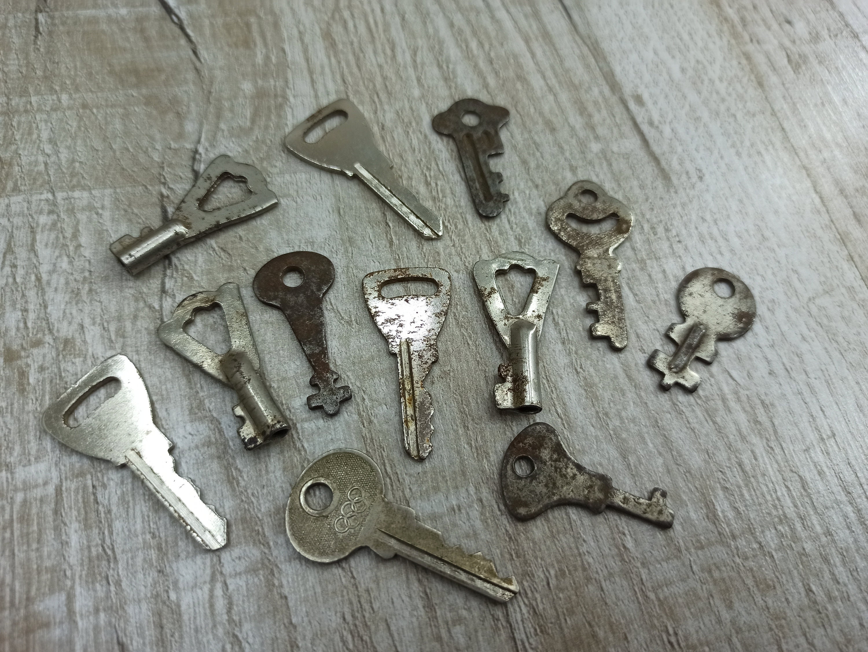 Vintage Keys Lot 6 Pcs. Wholesale Antique Keys for Craft and Decor. Old  Skeleton Keys. Soviet Flat Keys. Russian Metal Keys USSR Original 