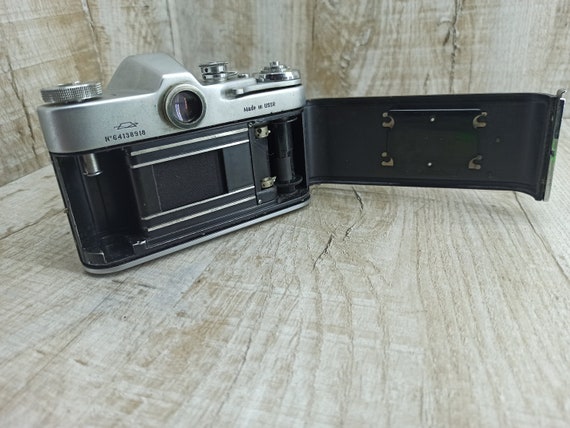 Découvrez le Zenit 12 XPS FotoSniper : Un classique soviétique