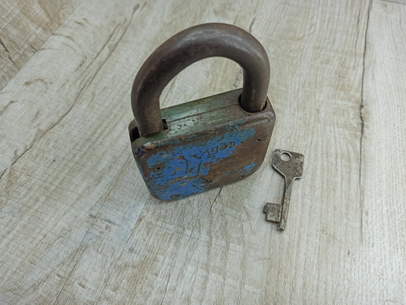 Vintage Padlock Rusty Antique Lock Big Soviet Padlock Rustic - Etsy