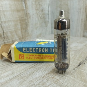 Oktal vacuum tubes Radio lamps Steampunk projects Vacuum tubes radio valves TV lamps Small Glass lamps crafts ideas Old lamp parts