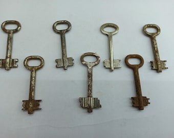 Vintage Metal Keys Lot: 7 USSR Skeleton Keys, Craft & Decor