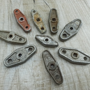 Vintage Rusty Faucet Handles: Salvaged Metal Steampunk Parts (9pcs)