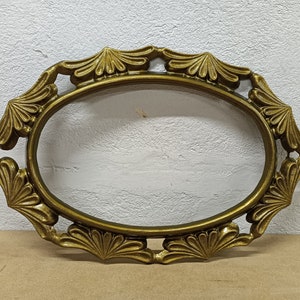 Marco de fotos antiguo marco pequeño ovalado para espejo Marco de metal fundido adornado victoriano Marco de fotos vintage Marco mini ovalado de bronce Art deco 50s