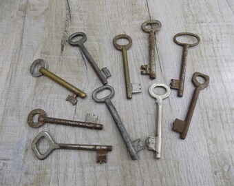 Vintage Skeleton Keys - USSR Metal Keys Lot of 10