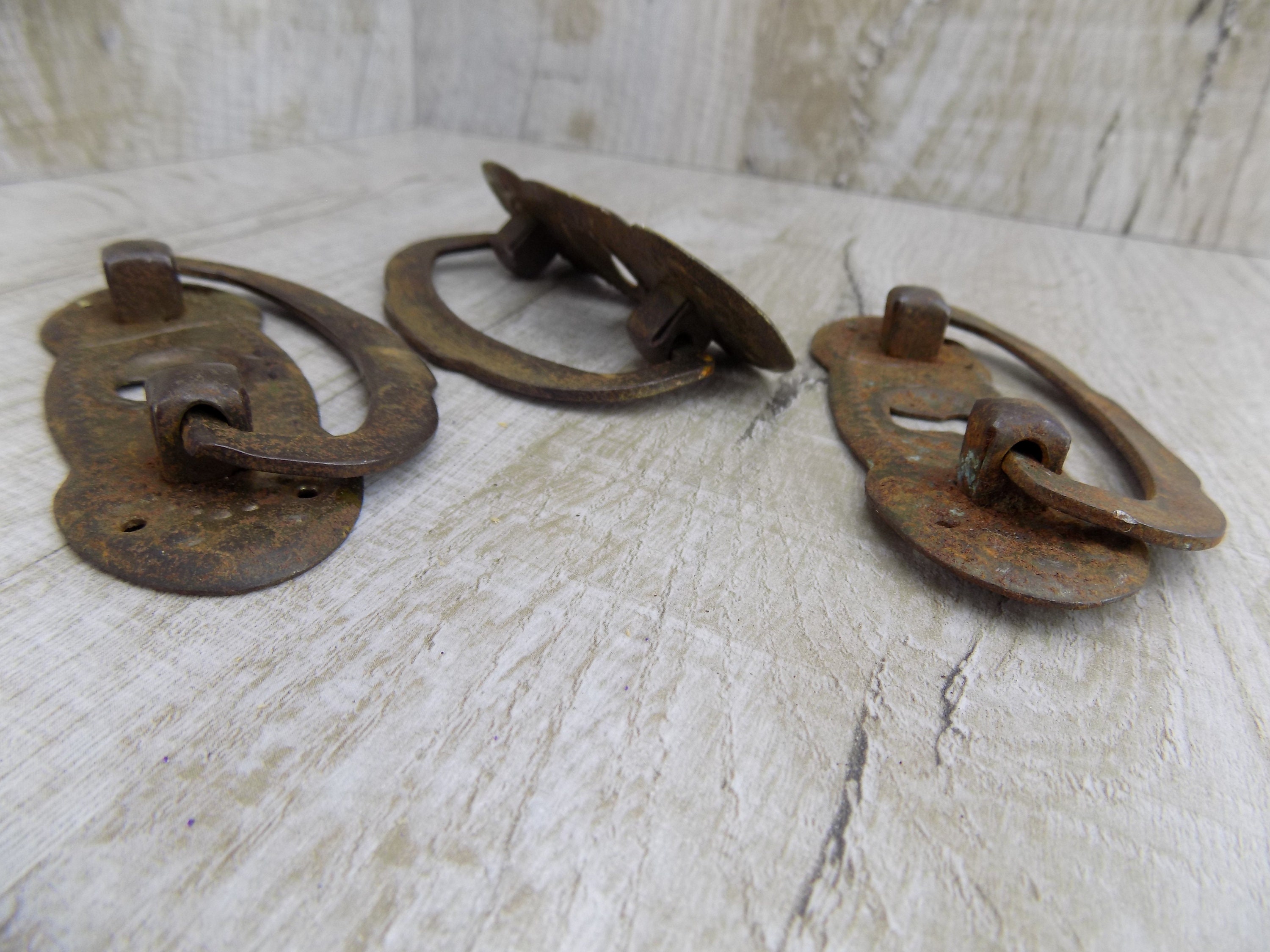 6 Vintage Keyhole Set Metal Drawer Pulls With Key Hole Bronze Etsy
