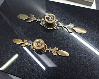 Messing meubelgrepen in vintagestijl: Franse barokke dressoirknoppen