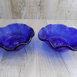 Blue clear plate Blue figured plate Glass strip square pattern Blue round Set 2 Bread and Butter Plates Blue Dinner Plates Clear Blue Glass