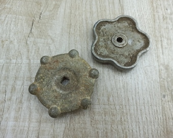Vintage Rusty Faucet Handles: Salvaged Metal Steampunk Decor (2pcs)
