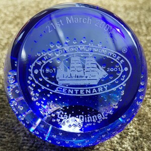 Caithness Glass Paper weight 'Discovery Dundee Gala Dinner 2001', Made in Scotland, Limited edition, Very Rare and Collectable Paperweight
