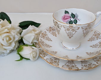 アンティーク雑貨 COALPORT \"DAWN PATROL\" Plate Coalport Collectors Plate Dawn Patrol From the Reach for the