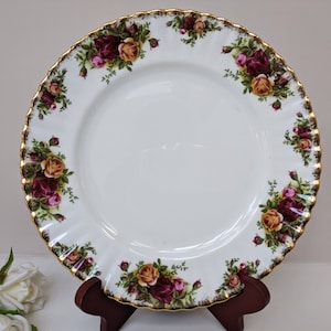 Royal Albert, Dinner Plate, Old Country Roses, Red and Yellow Roses, Gold Rim, Large Plate, Romantic Wedding China, 1st or 2nd Quality,