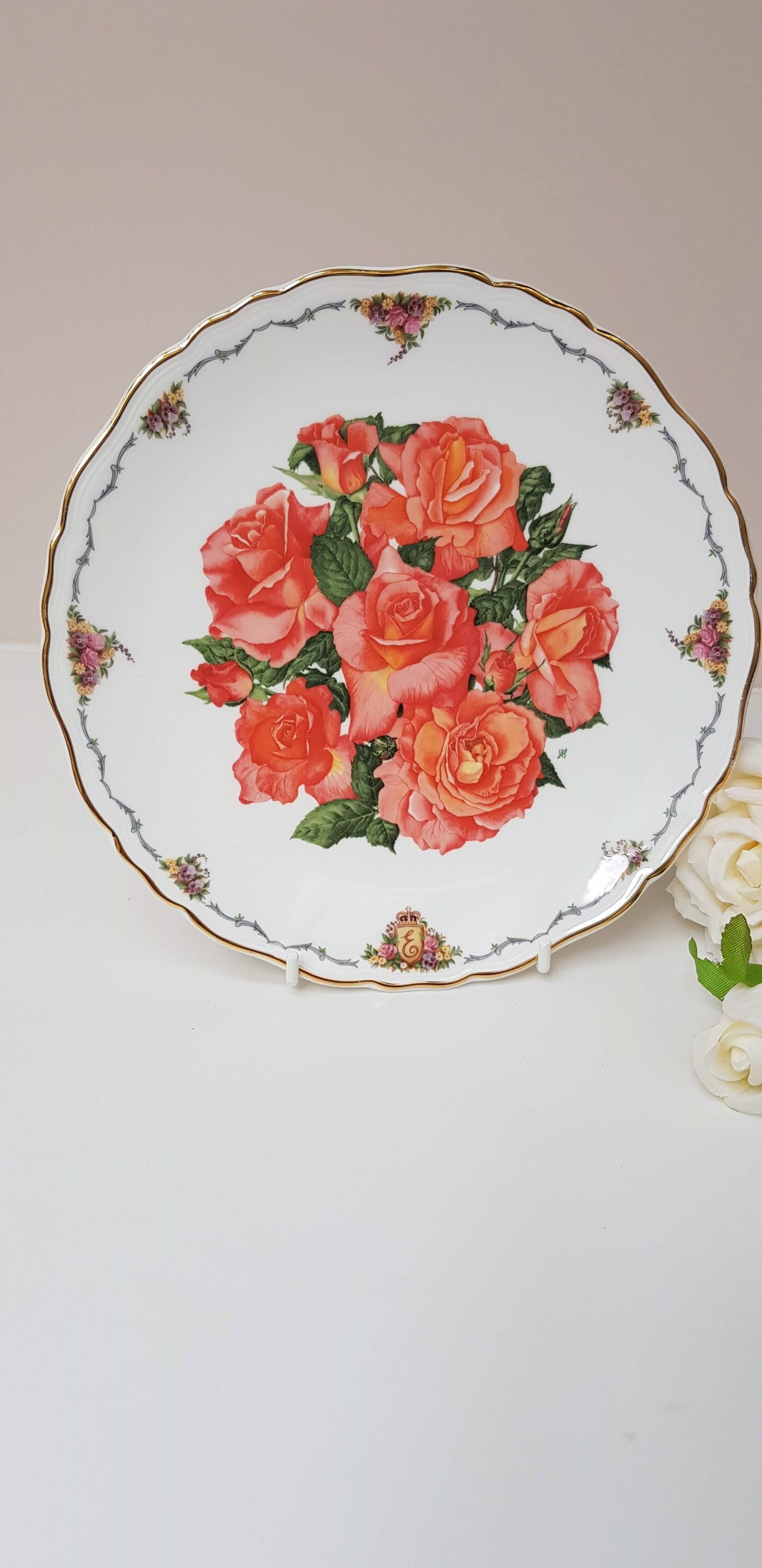 Royal Albert Collectors Plate, Elizabeth of Glamis, Queen Mother