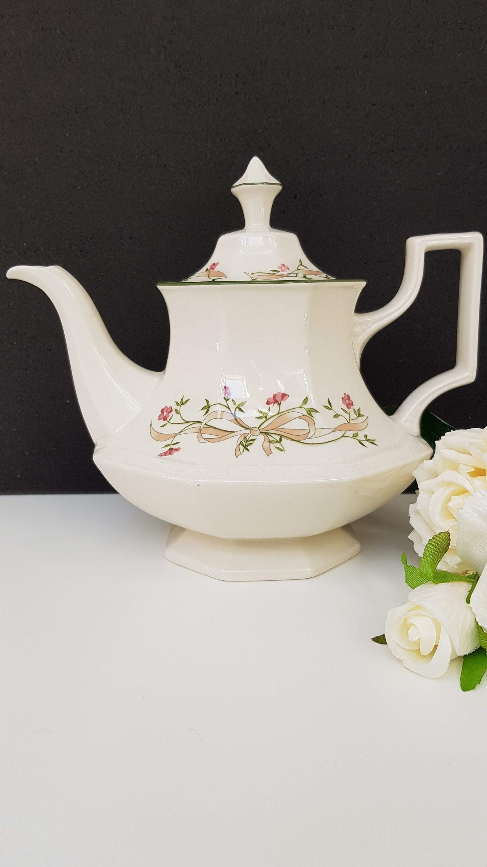 Eternal Beau Teapot, Vintage 1980s Tea Pot, Ribbons and Bows, Johnson Brothers, Collectable English Tableware, English Tea Set