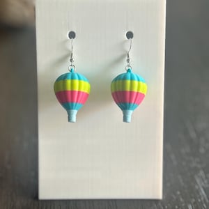 Pendientes de globo aerostático