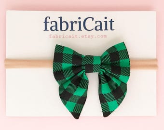 Green Buffalo Check Baby Bow. Green Check Baby Bow. Buffalo Plaid Baby Bow. Green Plaid Baby Bow. Christmas Green Baby Bow Headband.