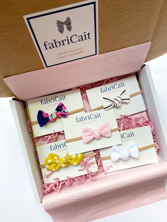 Newborn Girl Bow Box. Baby Bow Set. Baby Shower Gift. New Baby