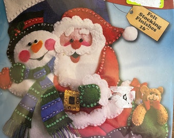 Design Works Felt Stocking Kit - Santa & Snowman and Snowman with Mailbox