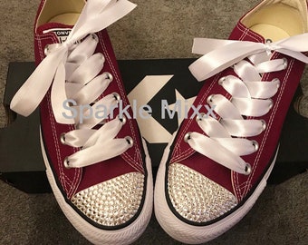 Burgundy glitter sale converse