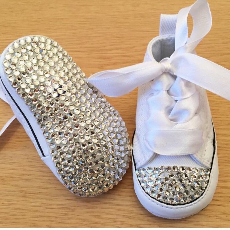 baby crib converse
