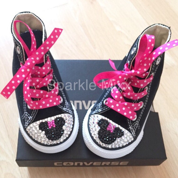 black converse with pink laces