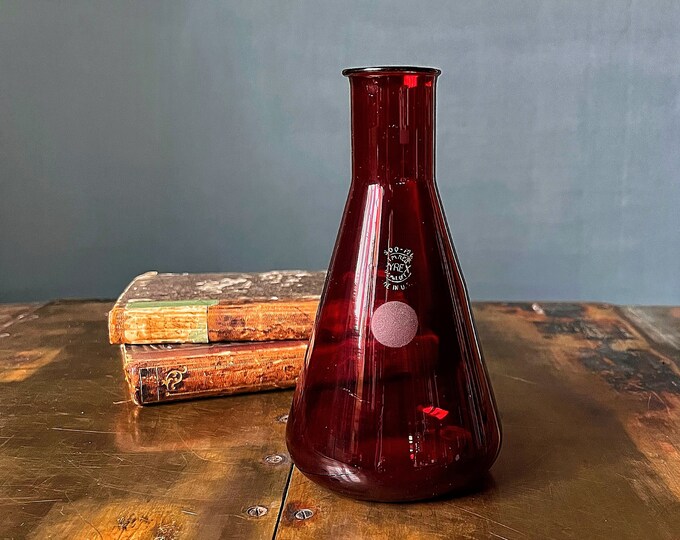 Red Pyrex Labware Vintage Red Glass Erlenmeyer Flask, Rare Ruby Red Pyrex Chemistry ...