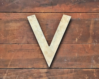 Vintage métal lettre V, Marquee lettre V, lettre métal industriel, signe, lettre mariage