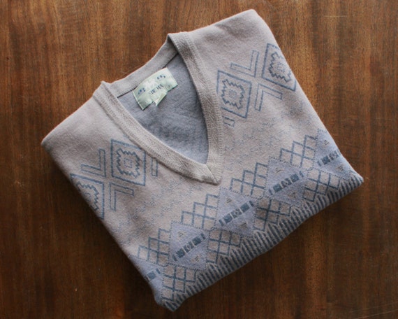 Soft Wool Argyle Sweater | Blue and Gray | Pullov… - image 5