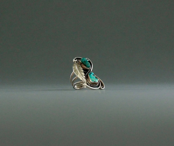 Old Pawn Turquoise Nugget Ring - image 1