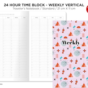 Może przedstawiać: Pionowy planer tygodniowy z układem bloków czasowych 24-godzinnych. Okładka ma różowe tło z geometrycznym wzorem w kolorze pomarańczowym, niebieskim i białym. Tekst "Weekly" jest nadrukowany na okładce czarnym kolorem.