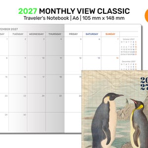 Pode incluir: Um caderno de viagem mensal clássico de 2027 no tamanho A6, medindo 105 mm por 148 mm. A agenda apresenta uma grade de calendário de novembro de 2027 e uma capa com uma ilustração de dois pinguins em um fundo quadriculado com o ano 2027.