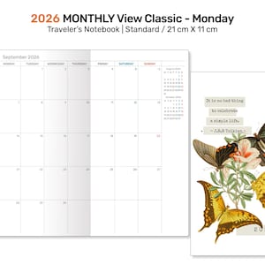 Op de afbeelding: Een klassiek maandelijks reisnotitieboekje voor 2026, standaard formaat 21 cm x 11 cm, met een september kalenderoverzicht. De rechterpagina toont een vlinder- en bloemenontwerp met een citaat. Inclusief afdrukbare PDF.