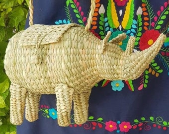 Rhino wicker bag, Mexico Rattan bag, Mexican palm bag, Rhinoceros bag, Vintage wicker animal bag, Rattan Straw Rhino bag, Safari palm bag