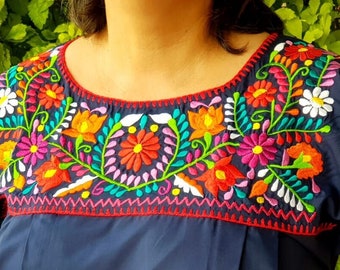 Navy blue mexican blouse, Mexican embroidered top, Inclusive size mexican blouse, Extra size mexican embroidered shirt, Mexico vintage top