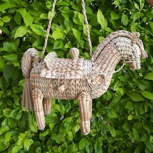 Mexican straw woven bag, Horse wicker bag, Mexico Rattan bag, Mexican straw basket, Vintage wicker bag, Knit Horse Rattan Straw Horse cowboy